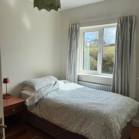 19 Westlands * Westport